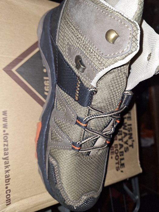 Продавам Нови зимни боти