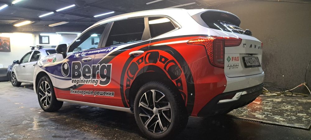 Брендирование транспорта и помещений