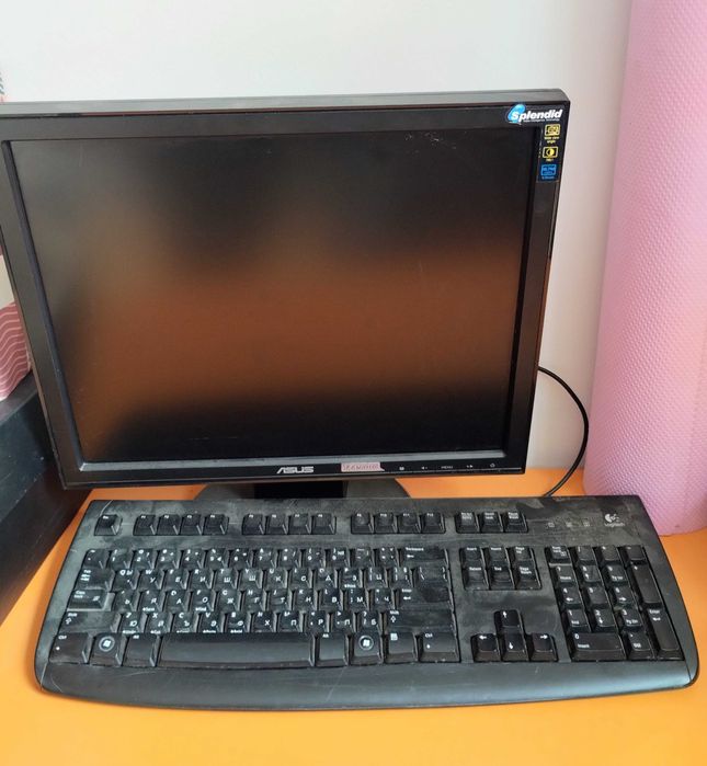 Компютър настолен