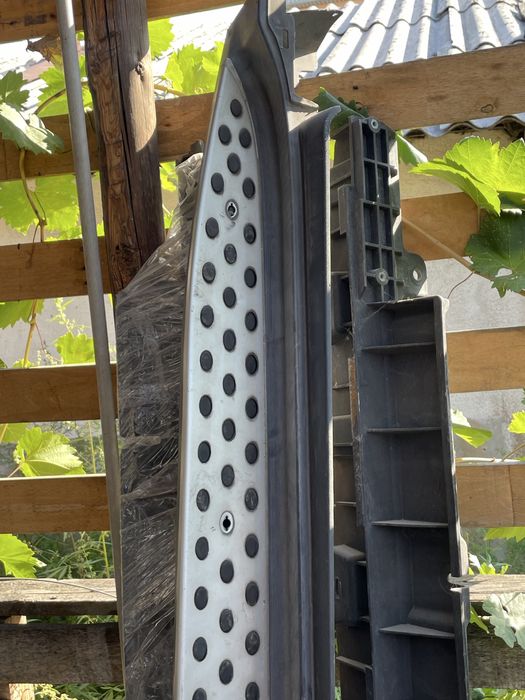 Продам порог мерседес GL 164