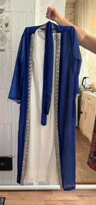 Продам платье новые один раз одевала