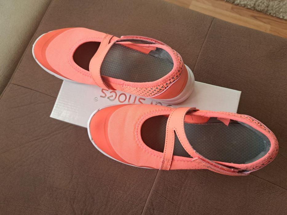 Олекотени обувки 38номер