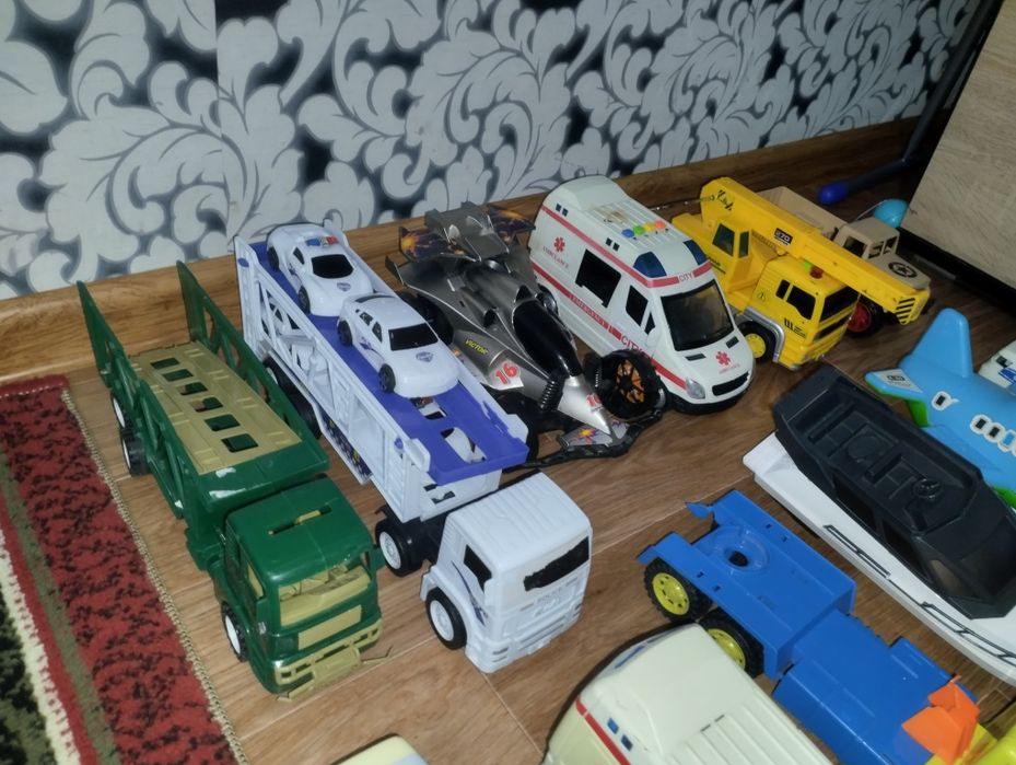 Игрушки для мальчика