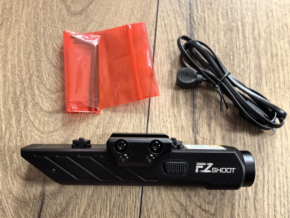 Фенерче с лазерен прицел за AR15, карабина, пушка