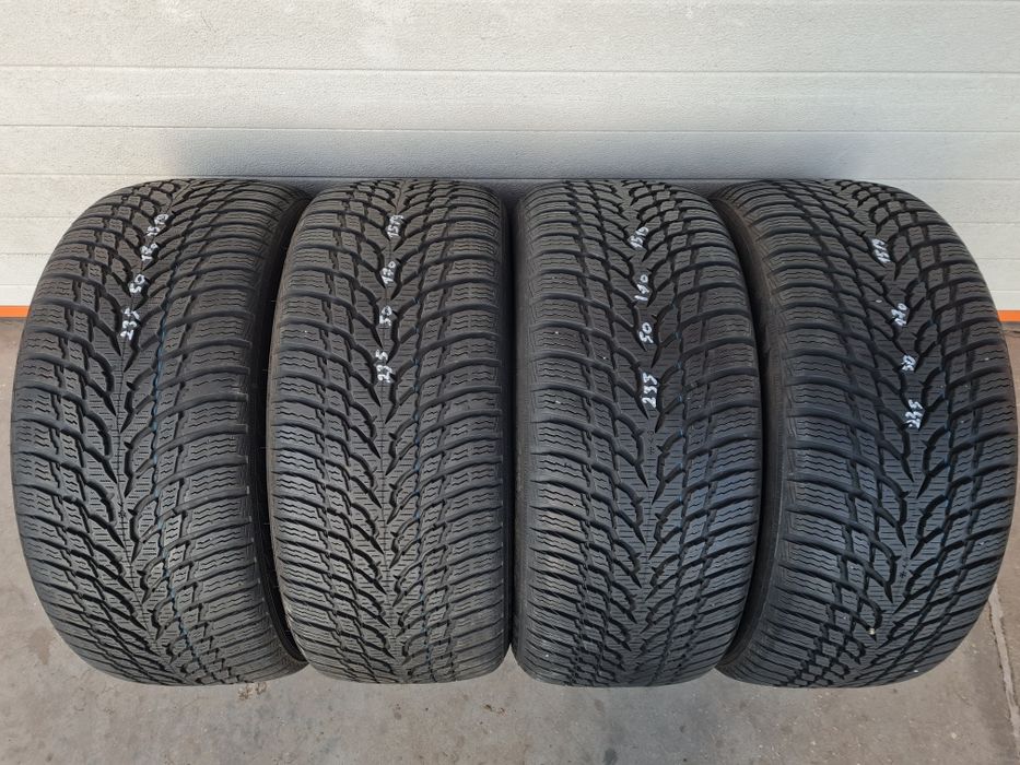 Зимни гуми 4 броя NOKIAN WRSnowProof 235 50 R17 дот 1519