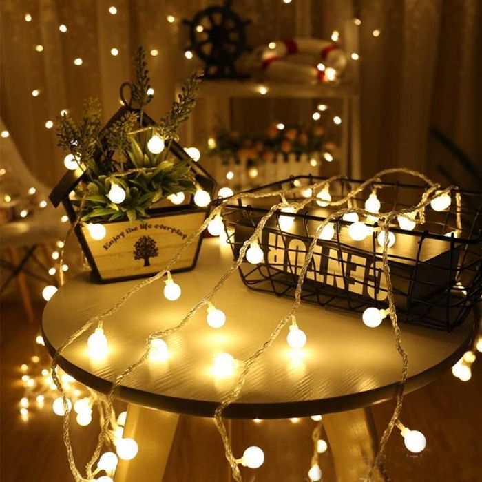 3280 LED лампички за декорация с топки, 10метра, 100 LEDS бели