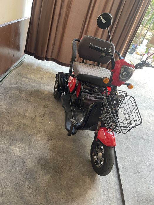 Skuter moto motoskuter