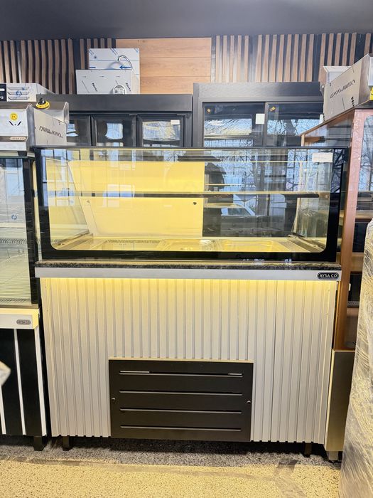 Хладилна витрина саладбар