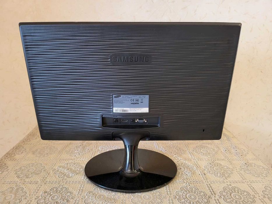 Monitor Samsung S22D300HY, 21.5 Inch, LED, FHD, 5 ms, 65 Hz, HDMI, VGA