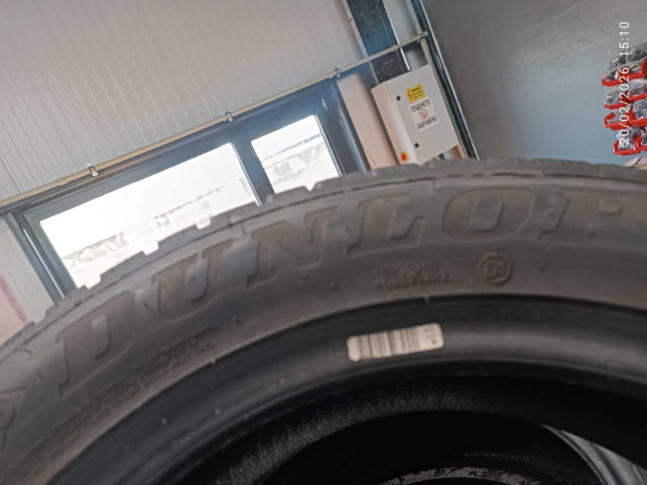 2бр.зимни гуми 215/55/17 Dunlop