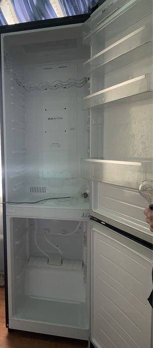 Холодильник Лджи