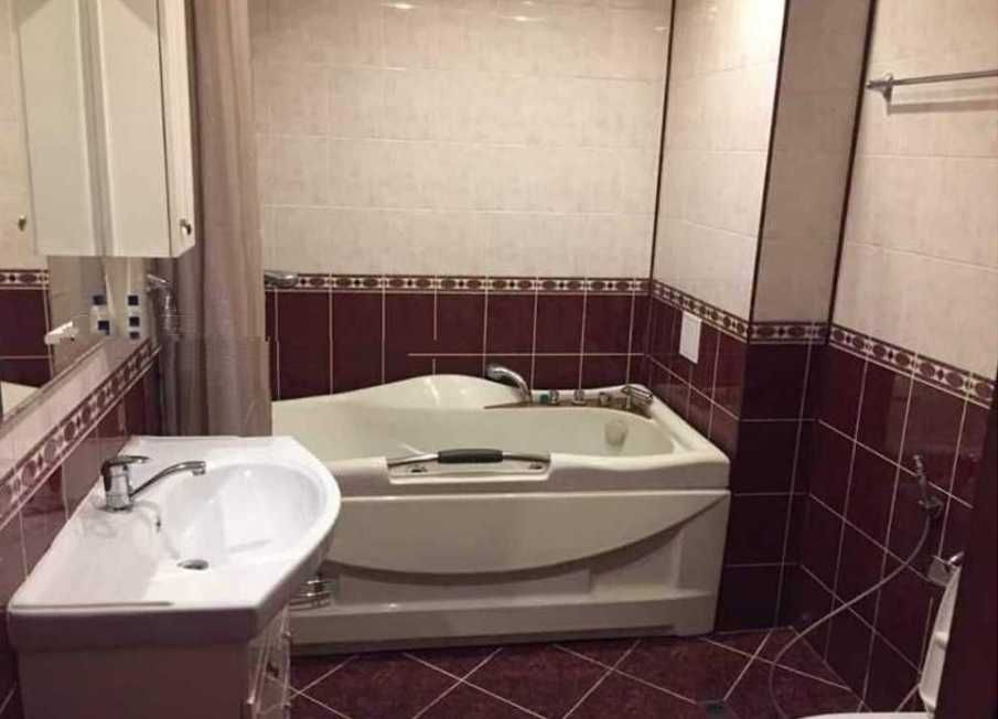 Дава се под наем Етаж от къща в София, Надежда 4 - 150 кв.м за 650 € - Снимка #4
