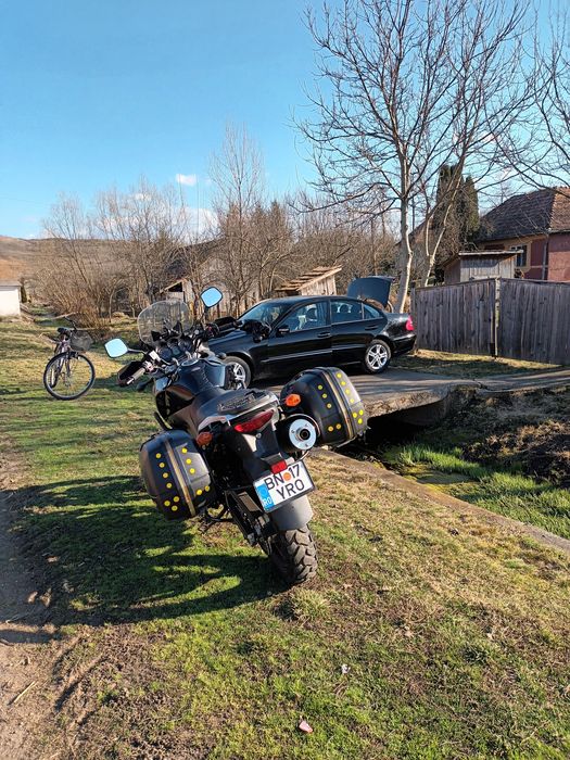 Suzuki V-Strom .