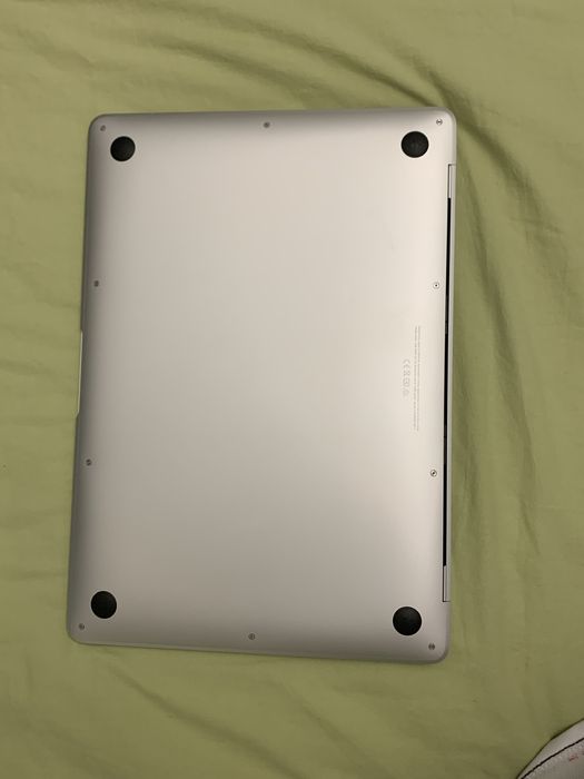 Macbook air13 m1 2022