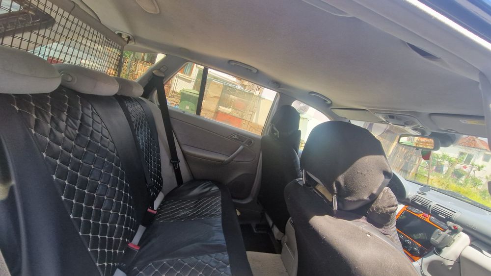 Продавам личния си автомобил Mercedes C180