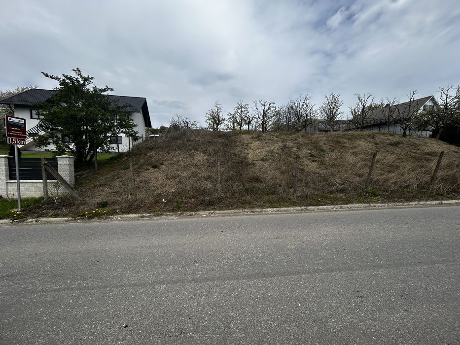 Teren intravilan 3600 mp – Str. Lovinescu, Rădășeni, toate utilitățile