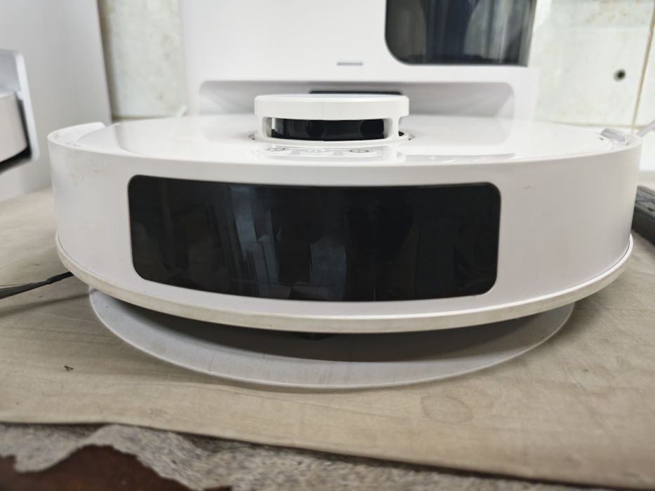 Робот Прахосмукачка за Сухо и Мокро Почистване ECOVACS DEEBOT N20 Plus