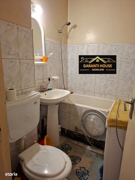 Independentei, etaj 1, garsoniera spatioasa, 46 000€ negociabil