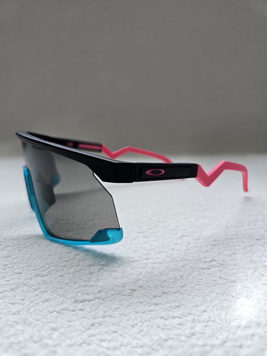 Слънчеви очила Oakley Bxtr