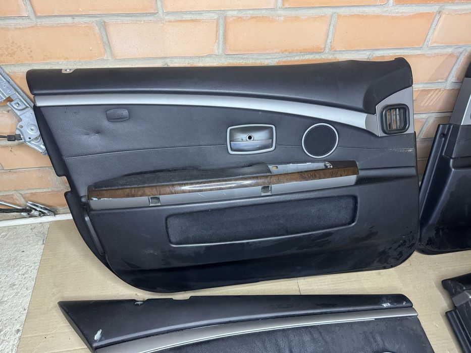 Дверные обшивки на БМВ Е65