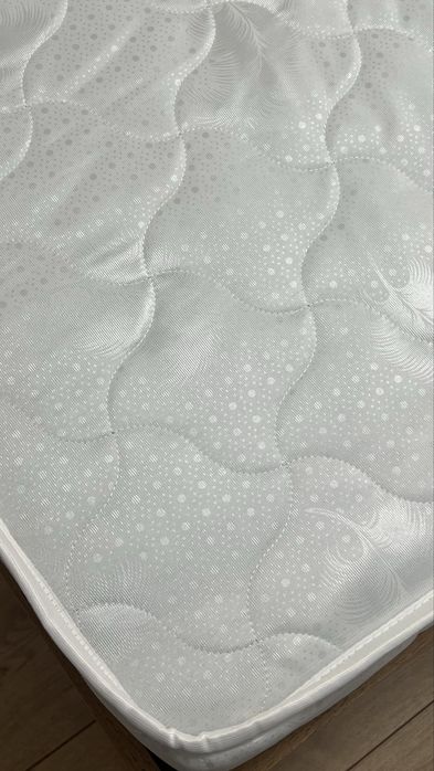 Срочно продам матрас 180*200см