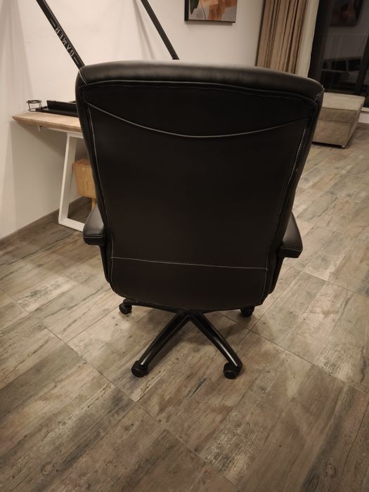 Офис стол TAMDRUP мемори пяна черна изкуствена кожа