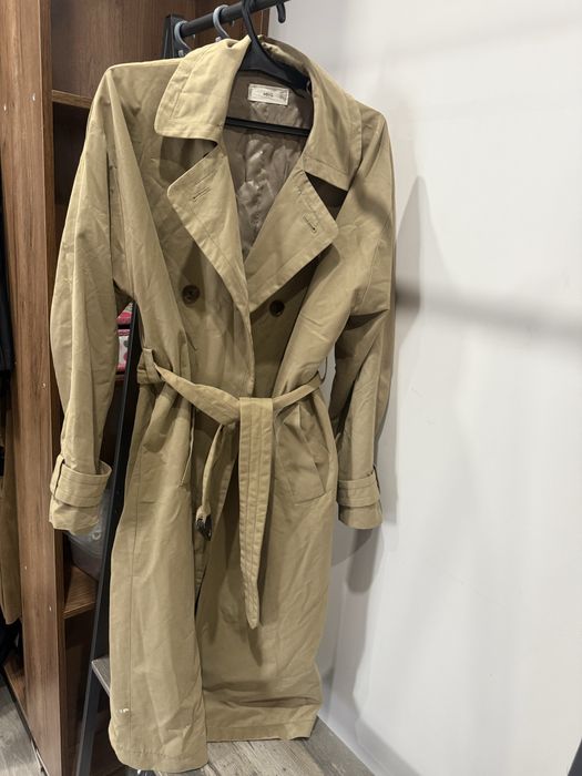Тренч /плащь от Манго