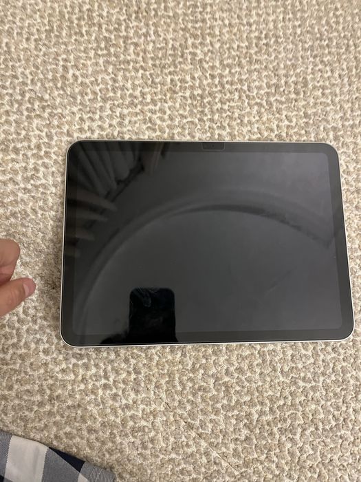 Ipad a16 продам!
