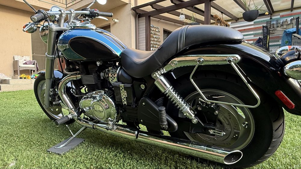 Triumph Speedmaster 865