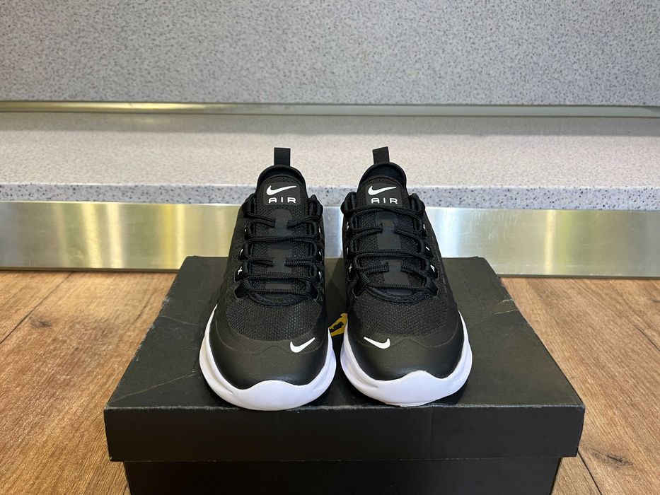 ОРИГИНАЛНИ *** Nike Air Max Axis / Black White