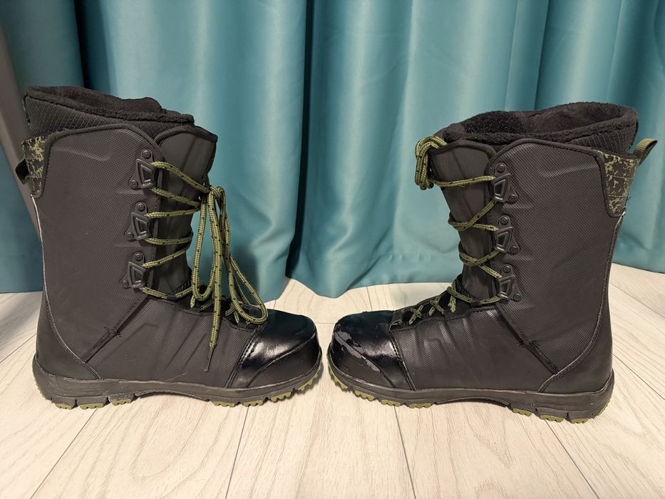 Boots Snowboard 43,5 Ride Fuse Boa + siret.