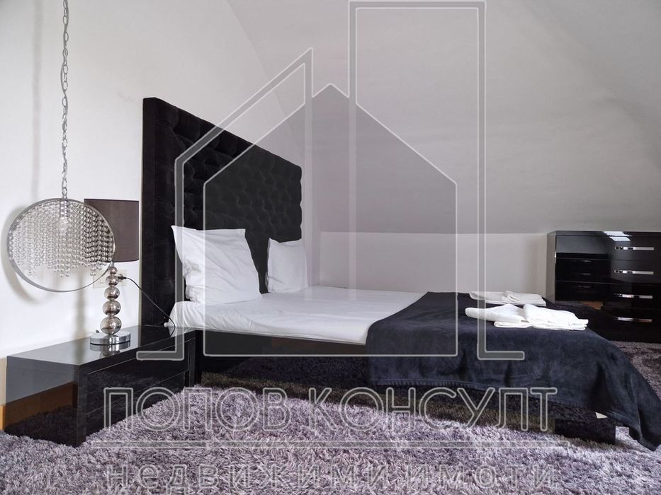 Луксозен апартамент с три спални в Пловдив-Център