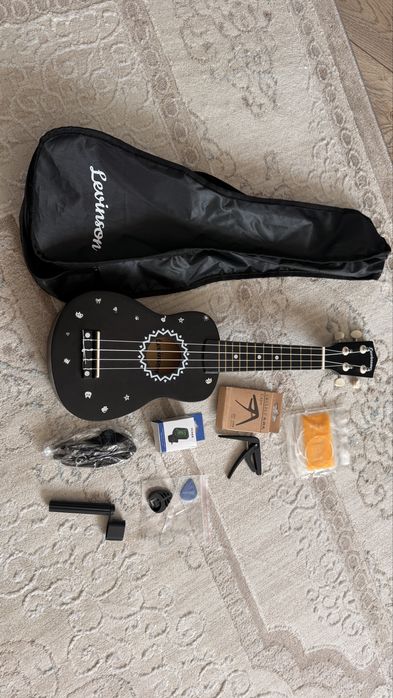 Укулеле сопрано Levinson US-10 BK PACK