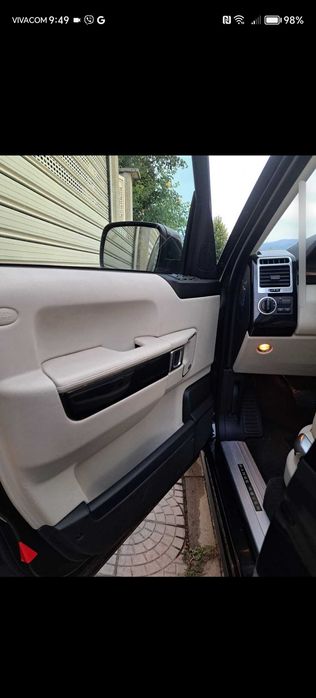 Land Rover Range Rover 2012 г. Diesel – Поддържан, Луксозно оборудване Продавам Land Rover Range Rover, дизел, 2012 ,