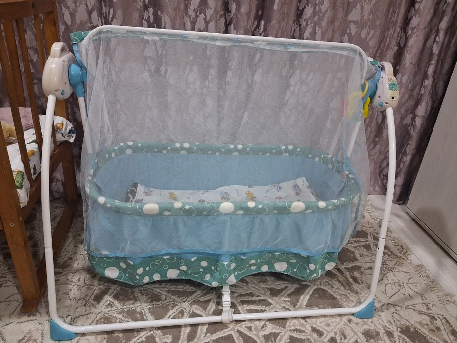 Детские товары манеж