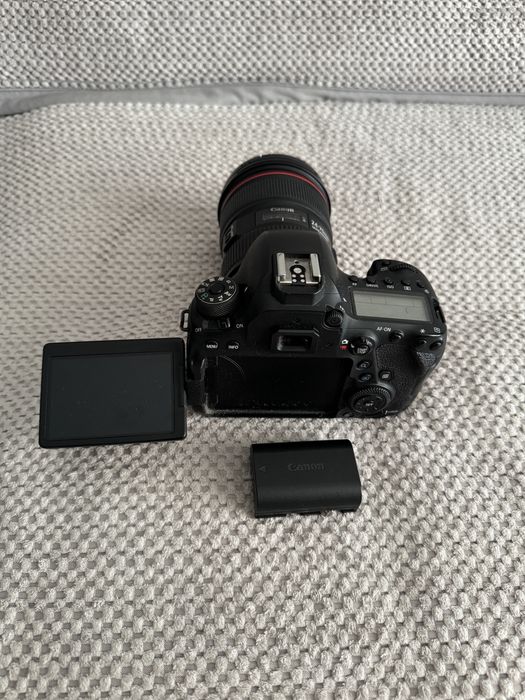 Продам Canon 6d mark 2 (без объектива)