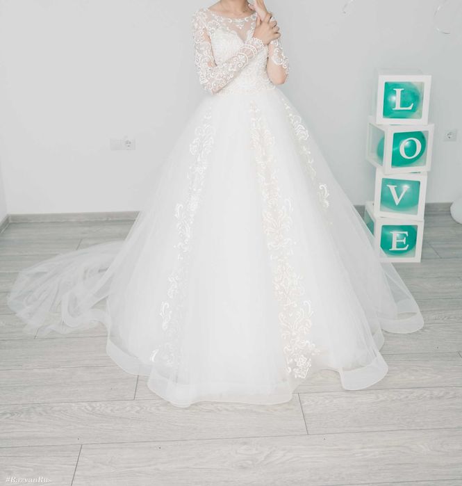 Vând rochie de mireasa