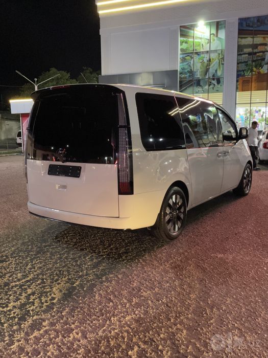 Taxi Vip Samarqand Tashkent miniven Staria