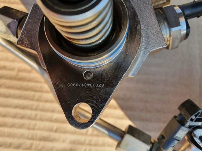 Rampa injectoare, injectoare , pompa inalta presiune 1.0 TSI Skoda