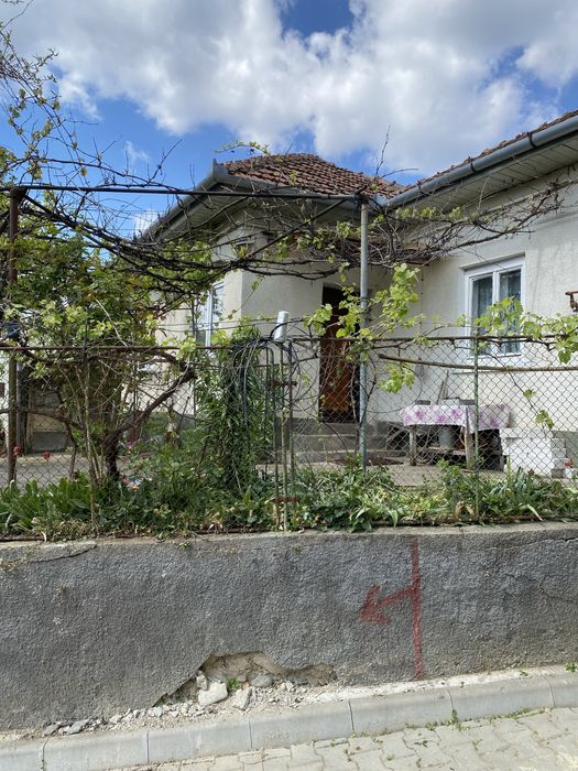 Vand Casa in Cugir ,Cindeni 2camere ,bucatarie,baie,hol,23000€