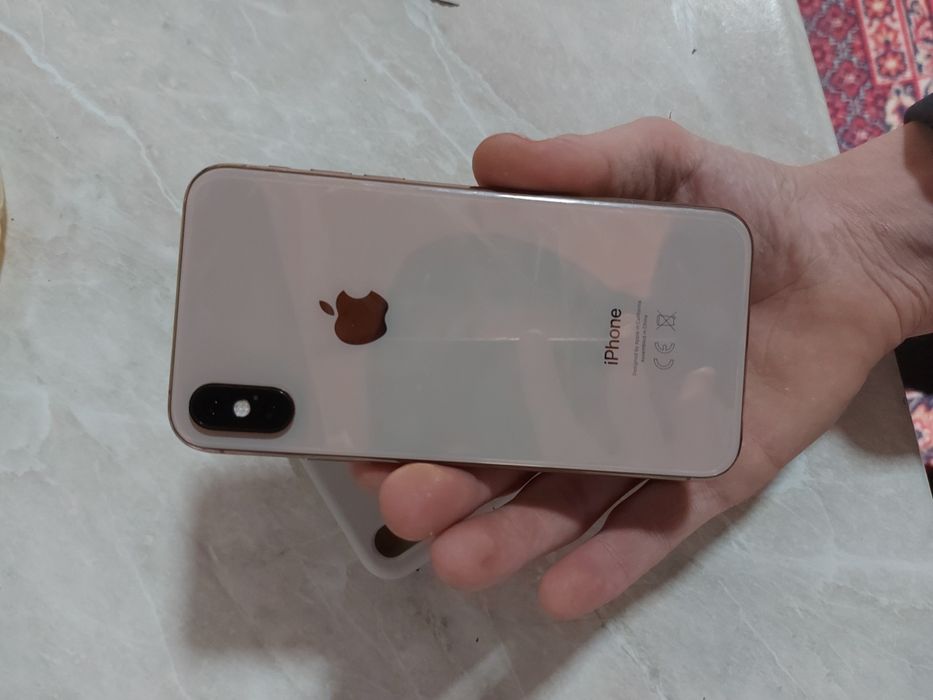 IPhone 10 64 гегабайт