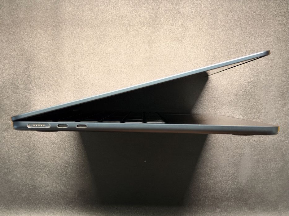 Macbook Air 13, M2 8/512