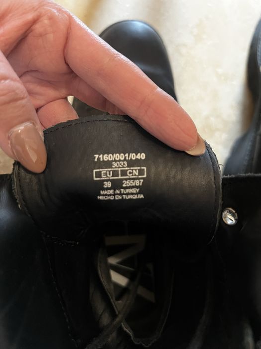 Zara боти-естествена кожа