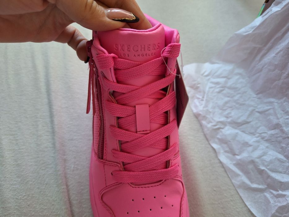 Оригинални нови високи детски кецове Skechers размер 31