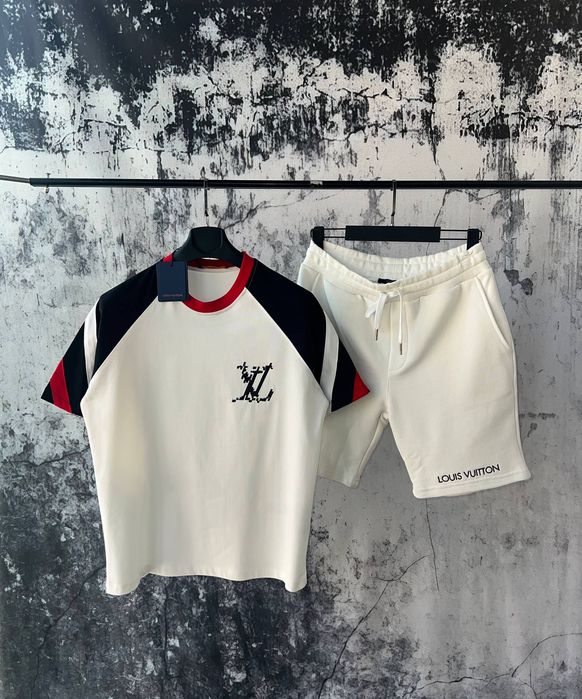 BALENCIAGA летен екип