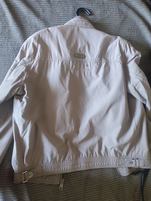 Куртка ветровка 46 рр