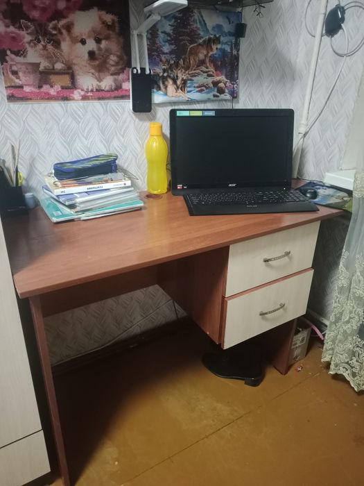 Продам стол ученический