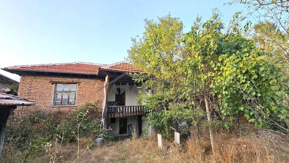Къща в с. Сухозем