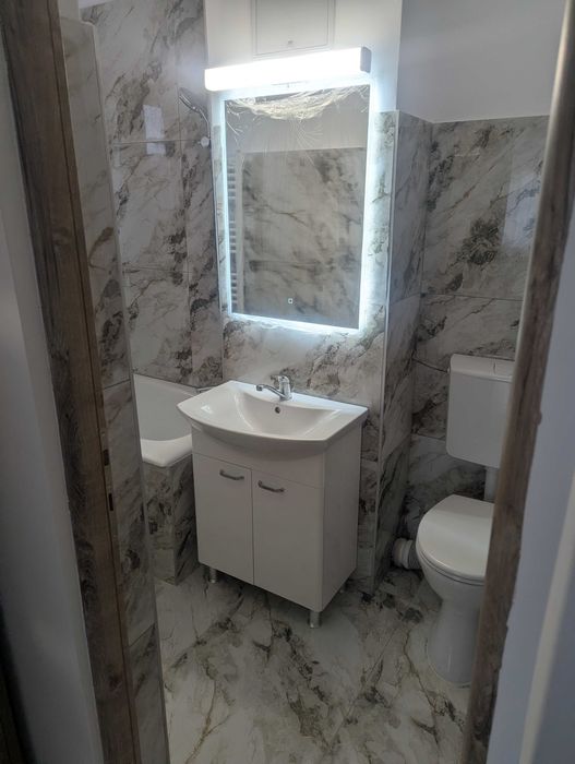 Inchiriez apartament doua camere, Fabricii vis-a-vis de Kauflan