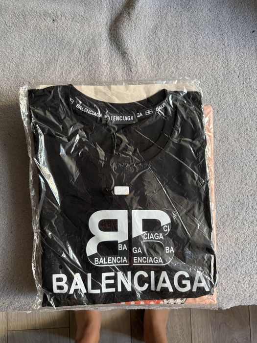 Дамска тениска balenciaga